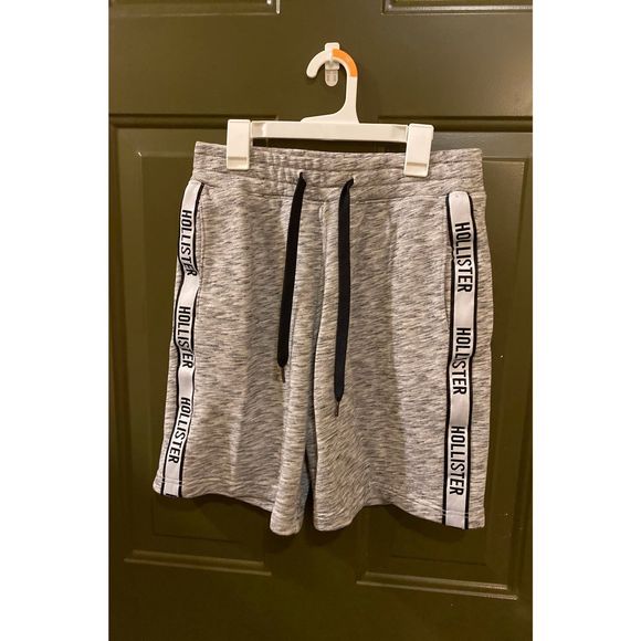 Hollister sweat shorts - Picture 2 of 5